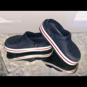 Boys Navy Crocs Size J2
